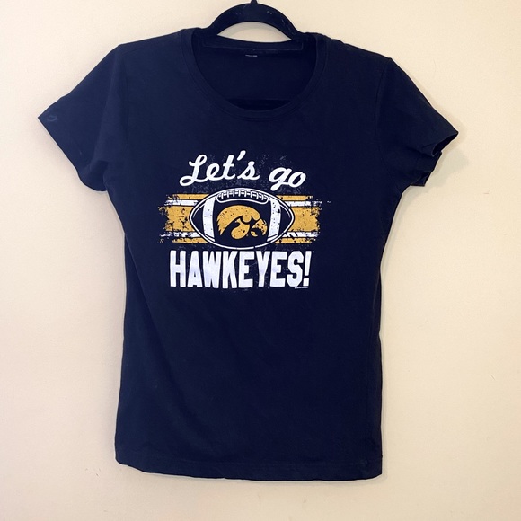 Iowa Hawkeyes Football Women’s T-shirt Size Small - Picture 1 of 6